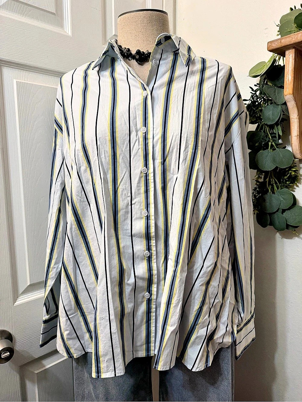 Lane Bryant No-Peek Collection Button Shirt White & Blue Size 22/24 NWT